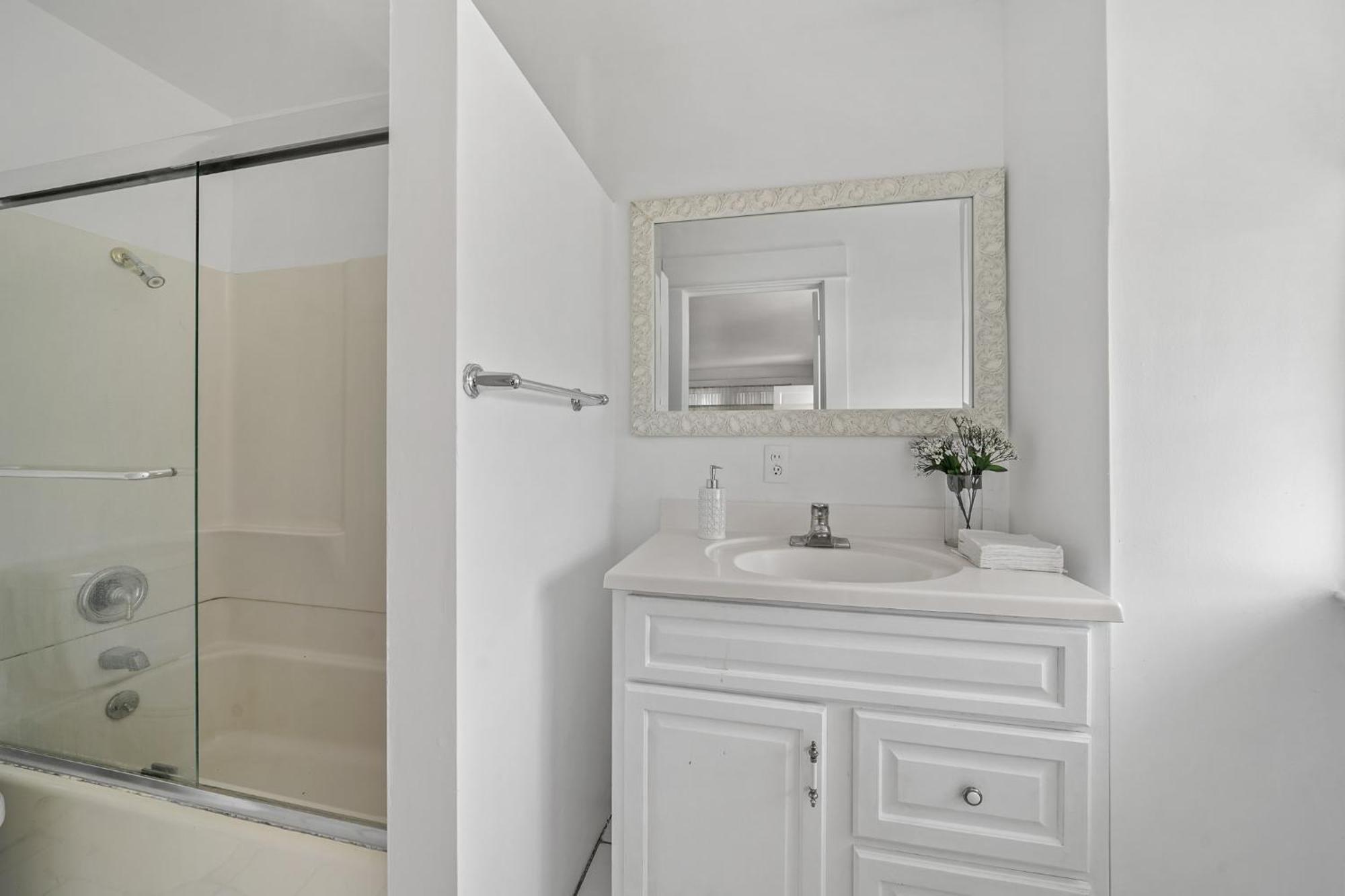 Spacious Chic 5 Bedroom Perfect For Large Group With Parking Casa de férias Los Angeles