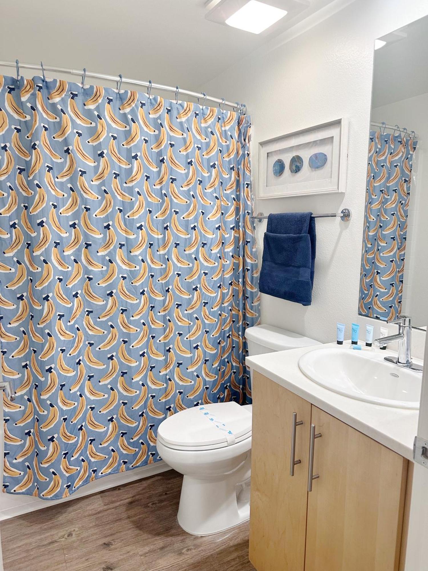 Wake Up To Spectacular Marina Views In 2 Bedroom *
