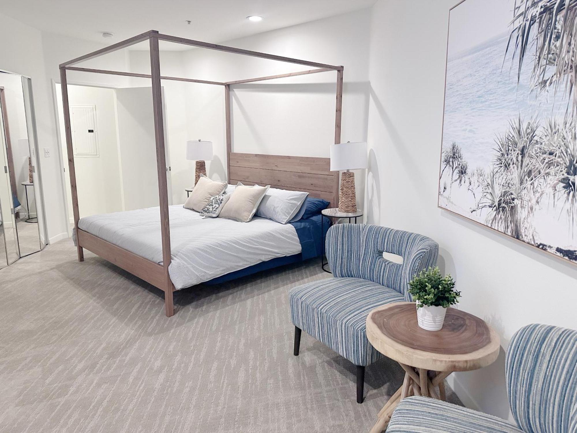 Wake Up To Spectacular Marina Views In 2 Bedroom *