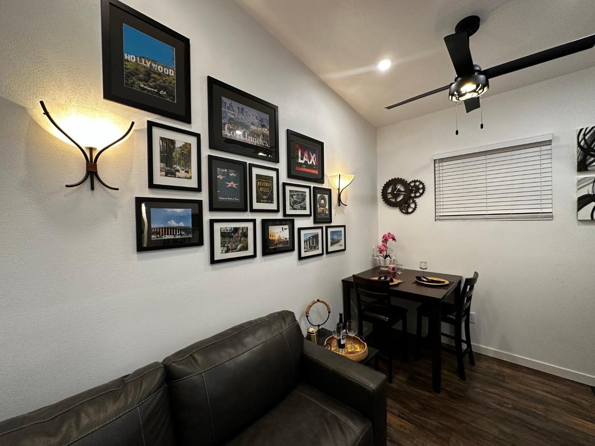 Guest house #1 And #2 One Price-west La Location