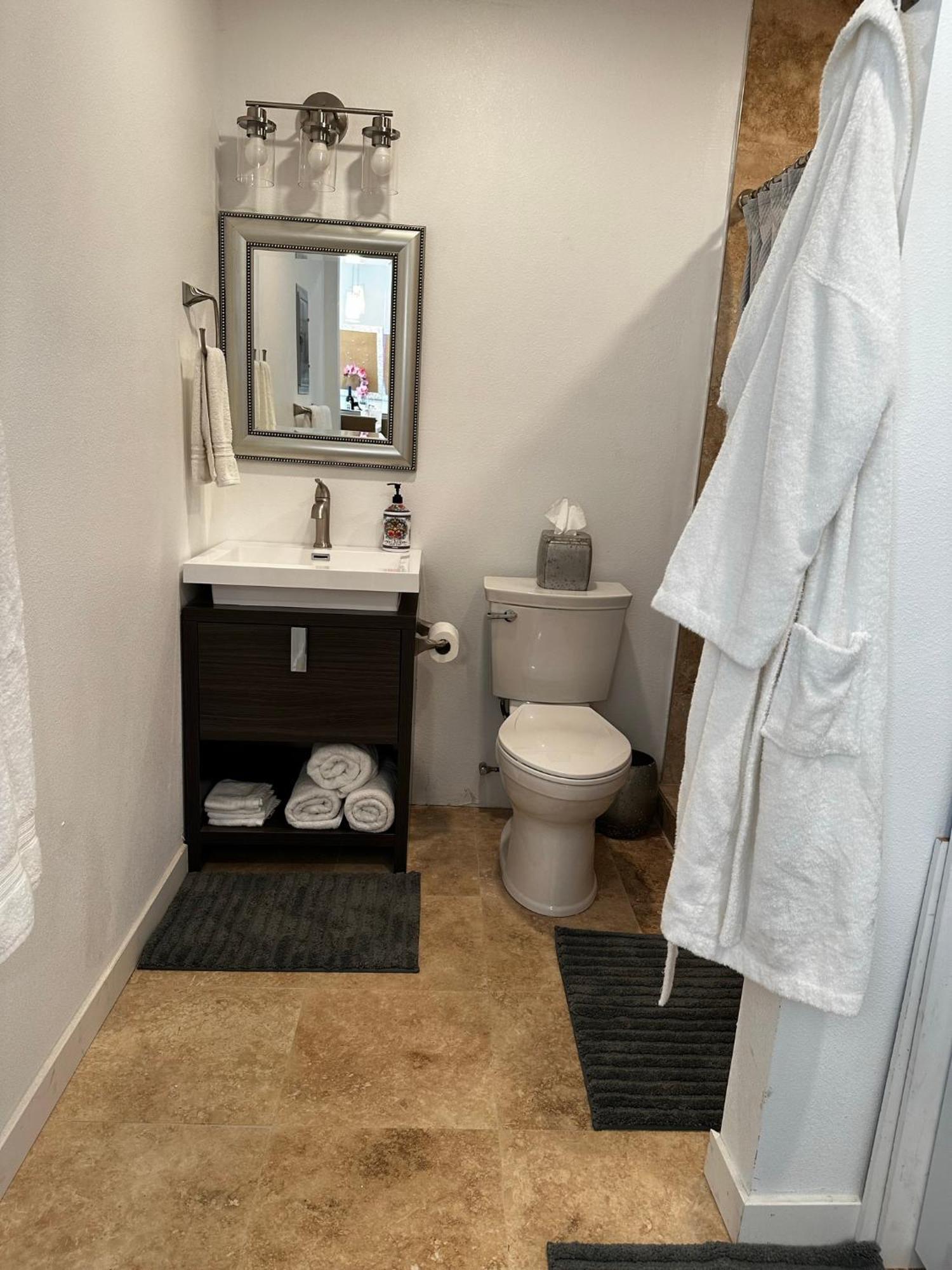 #1 And #2 One Price-west La Location Guest house Los Angeles