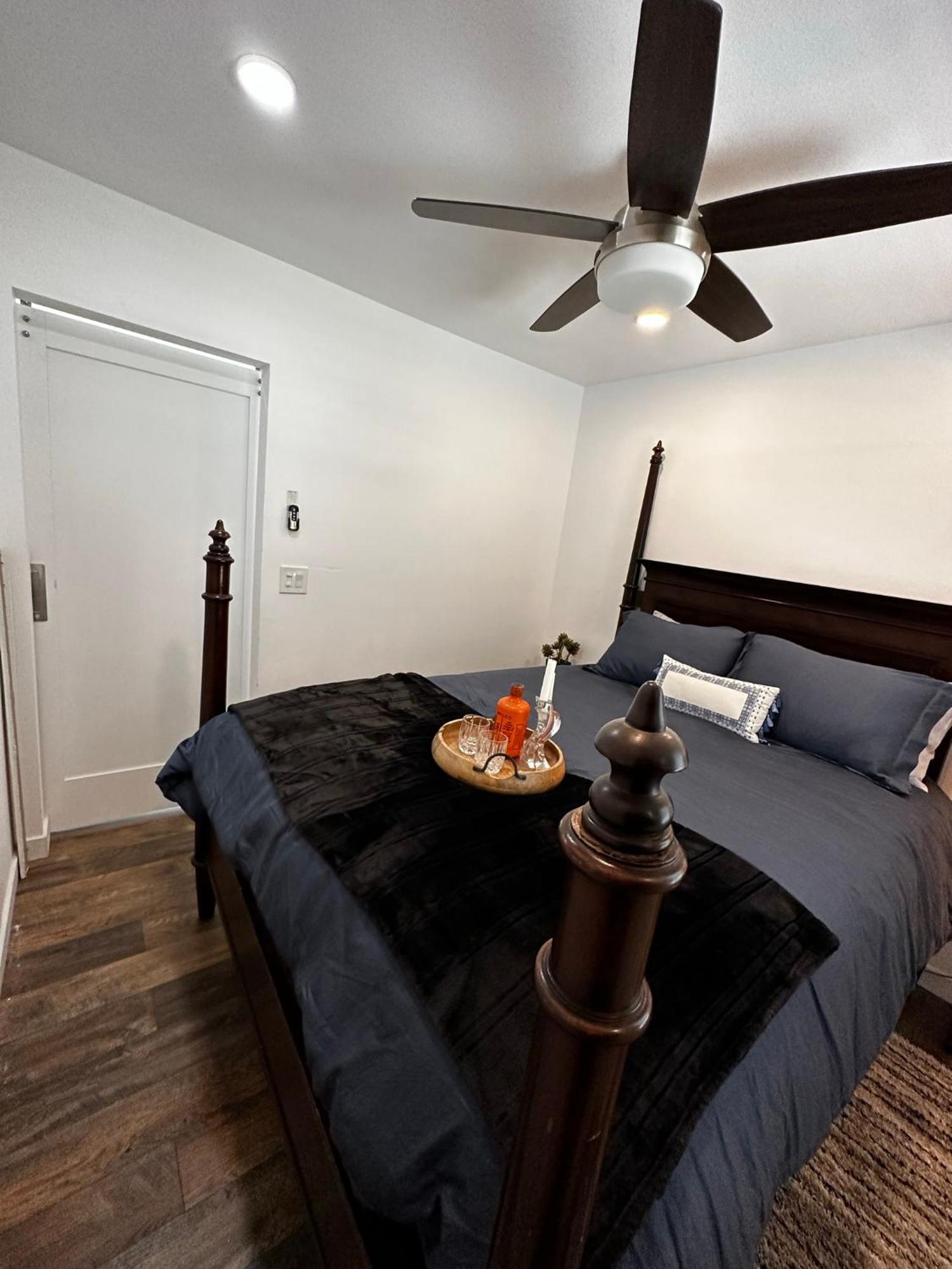 #1 And #2 One Price-west La Location * Los Angeles