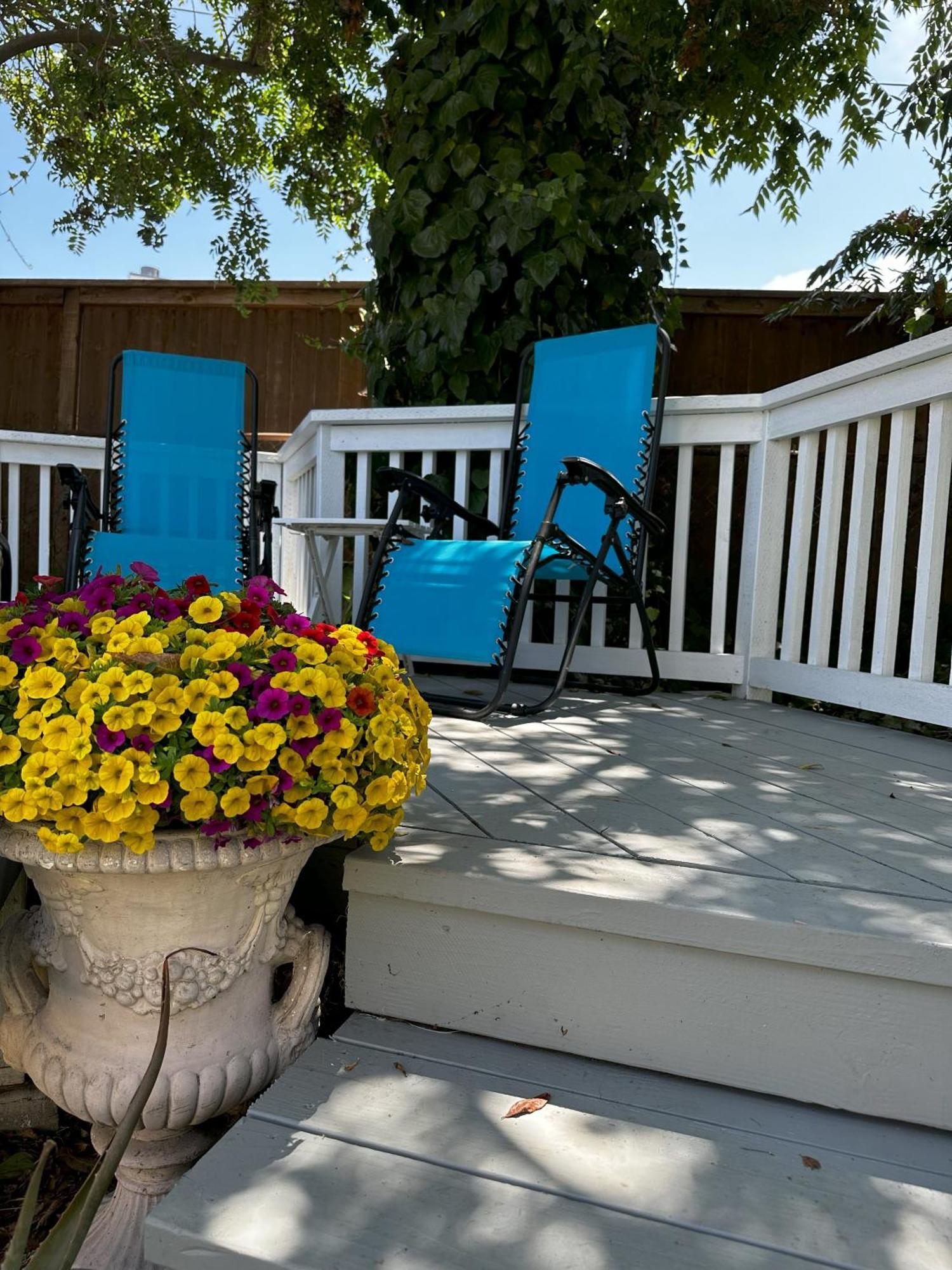 Guest house #1 And #2 One Price-west La Location *