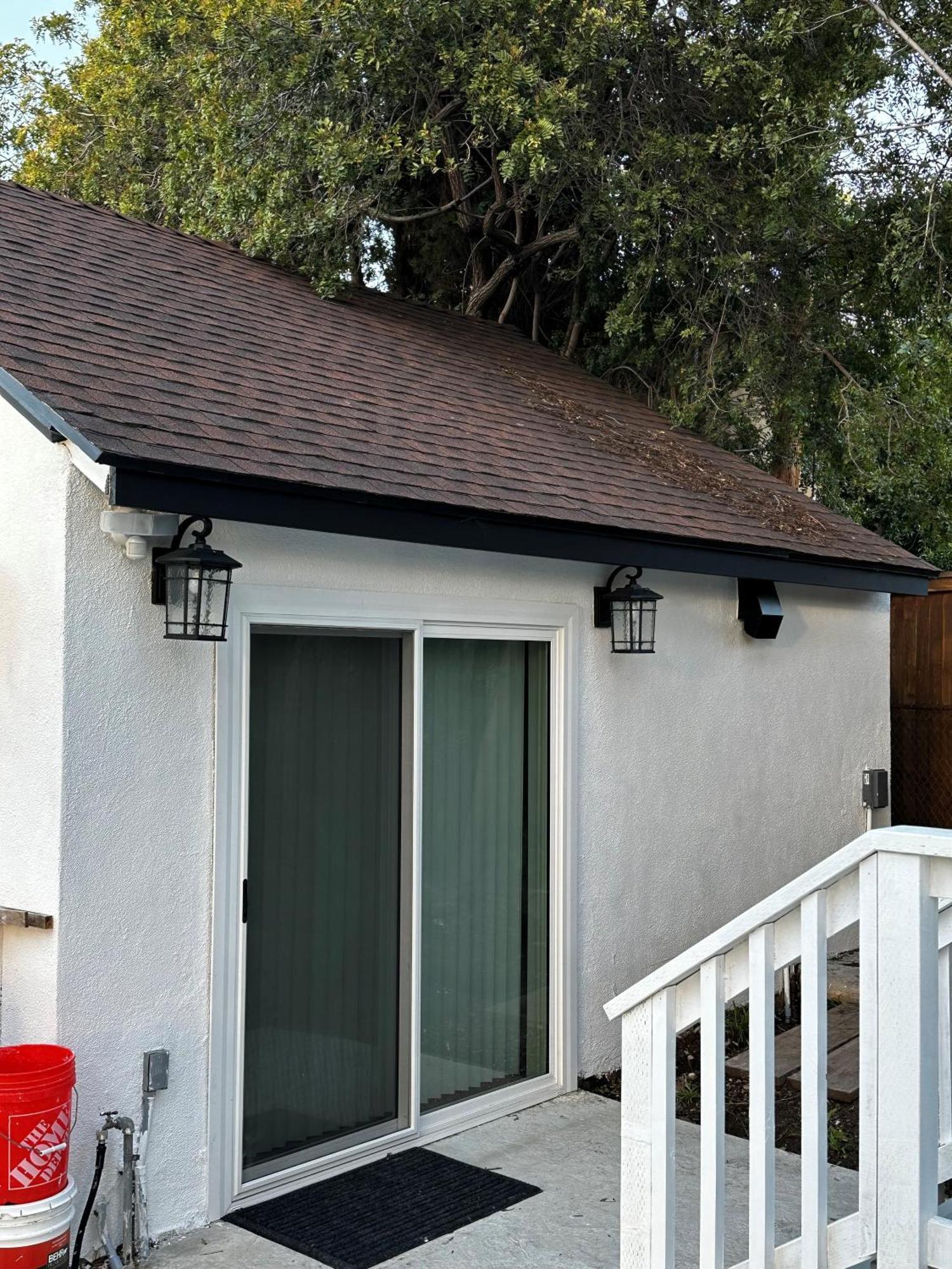 #1 And #2 One Price-west La Location Los Angeles