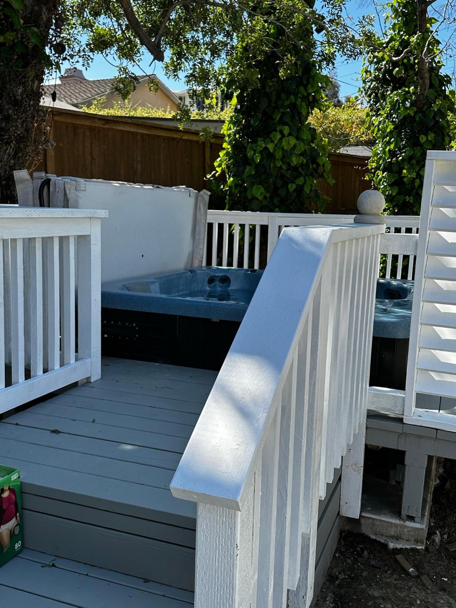 #1 And #2 One Price-west La Location Guest house
