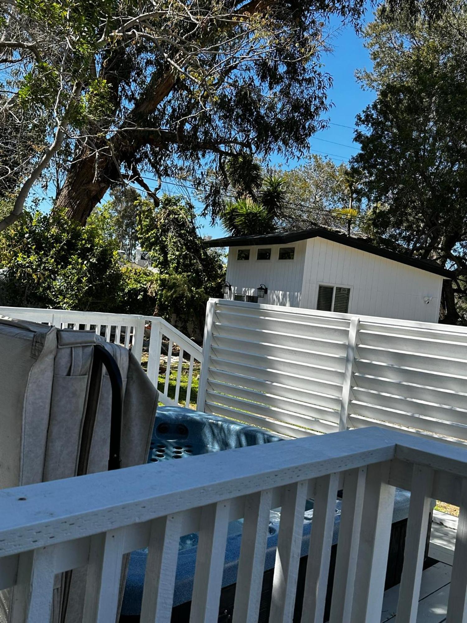 Guest house #1 And #2 One Price-west La Location