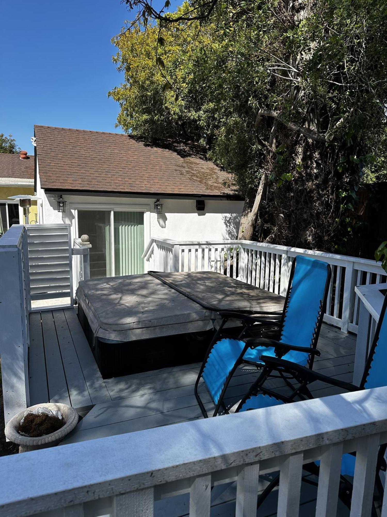#1 And #2 One Price-west La Location Los Angeles