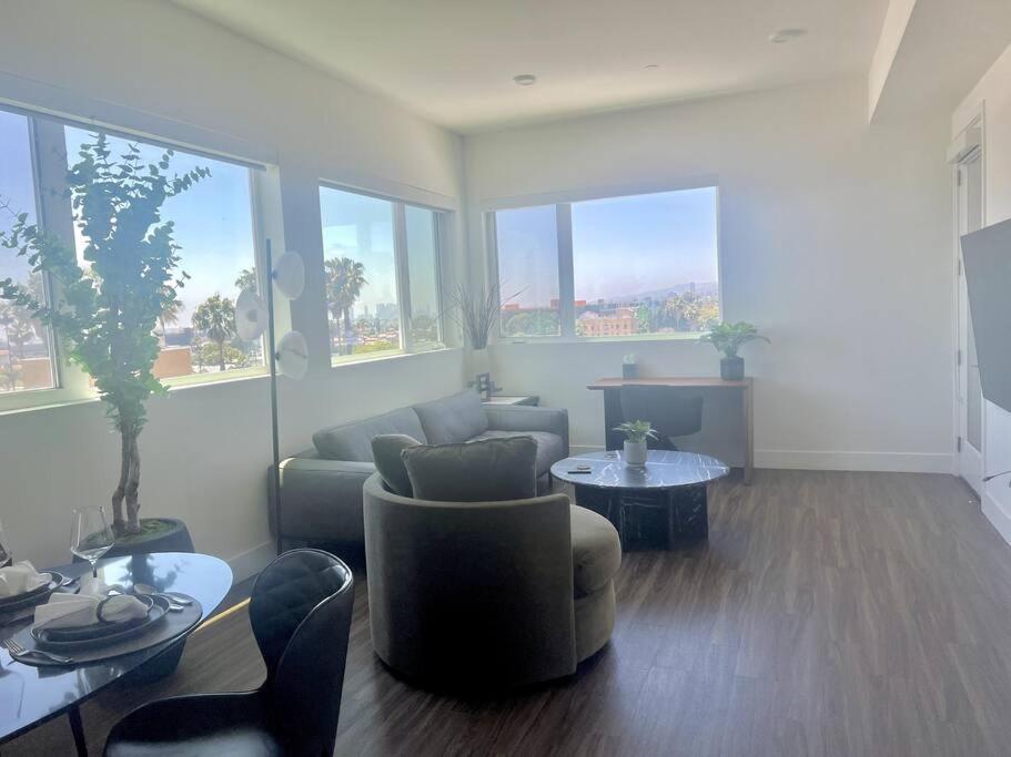 Luxe Corner One Bedroom, Prime Hollywood With Parking * Los Angeles