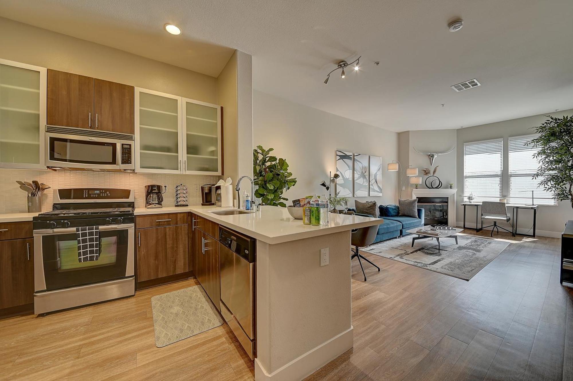 Penthouse One Bedroom Garden View By Ucla Aparthotel Los Angeles