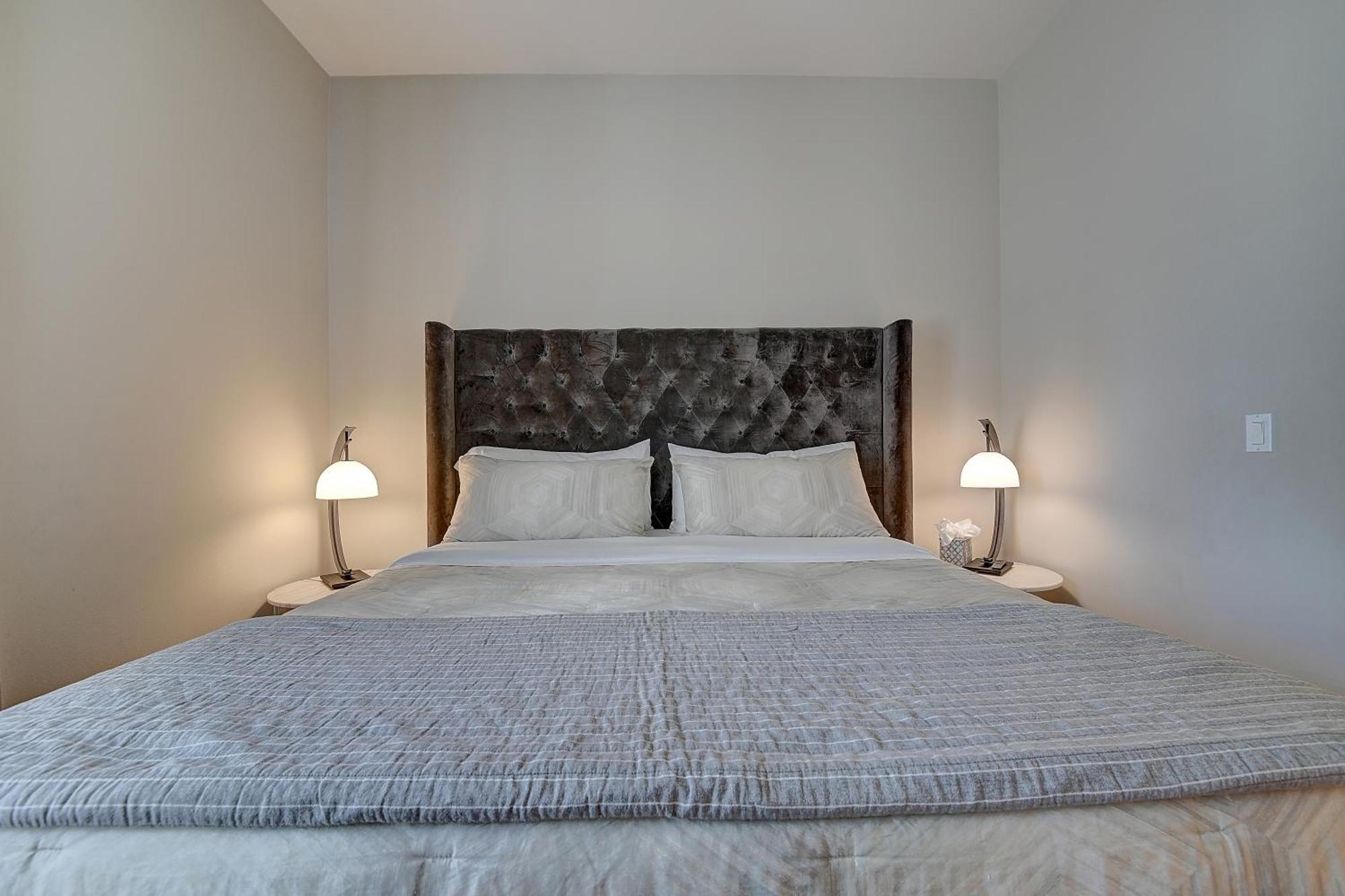 Penthouse One Bedroom Garden View By Ucla Aparthotel Los Angeles