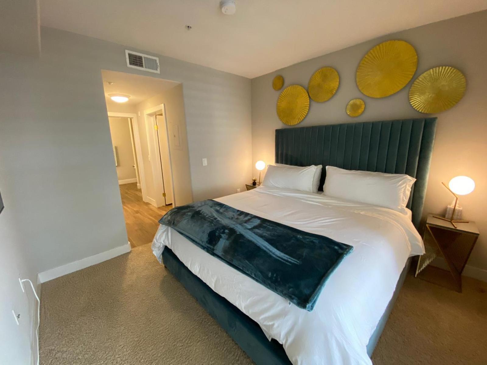 Penthouse One Bedroom Garden View By Ucla Aparthotel