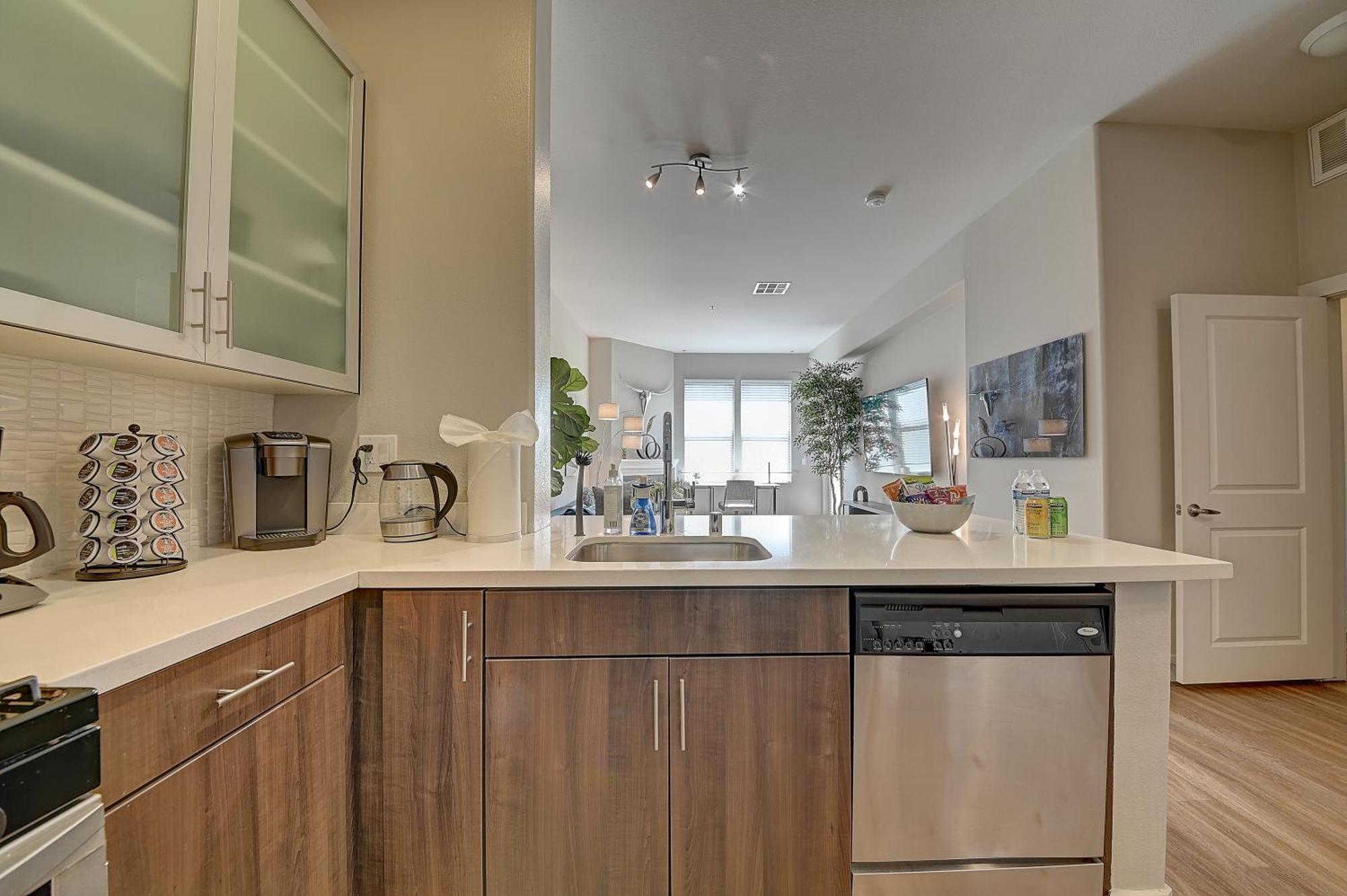 Penthouse One Bedroom Garden View By Ucla Aparthotel Los Angeles