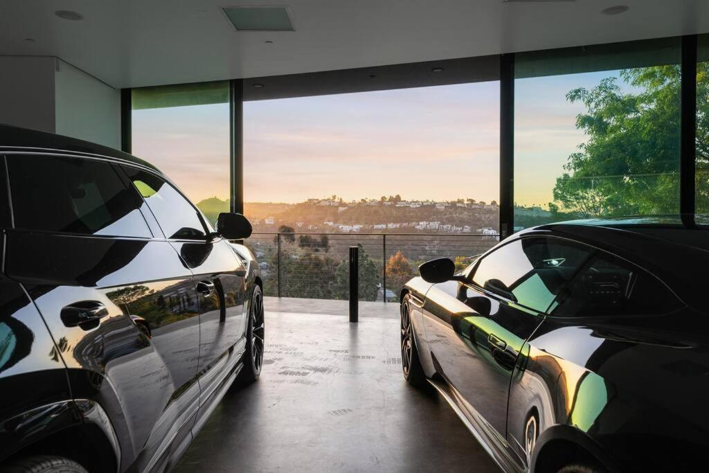 Luxurious Glass Mansion With Pool, Jacuzzi, Sauna Los Angeles