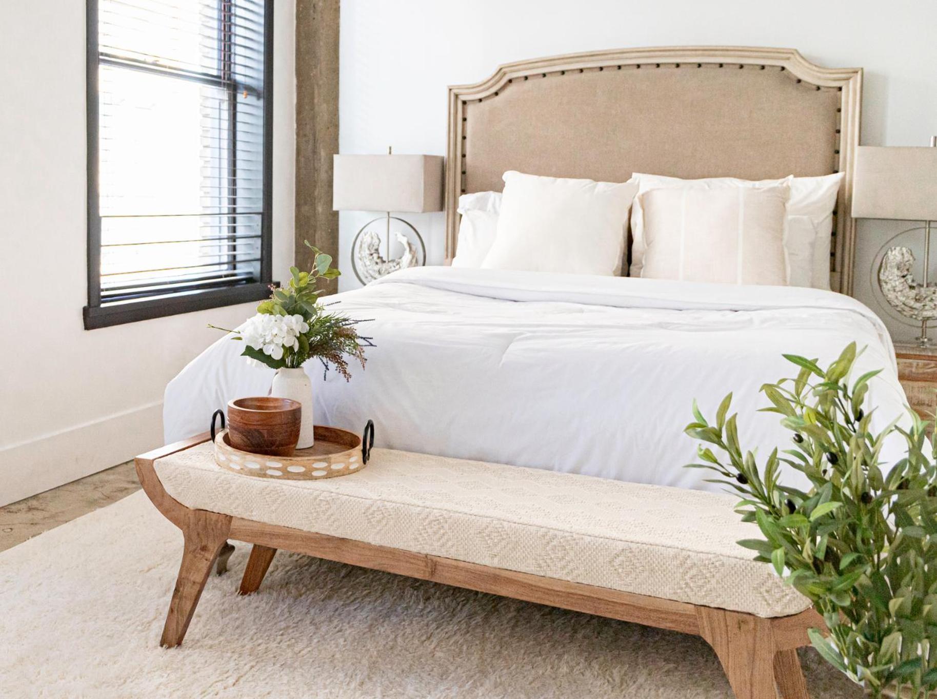 Fashion Loft 2 Bedroom Downtown Apartment