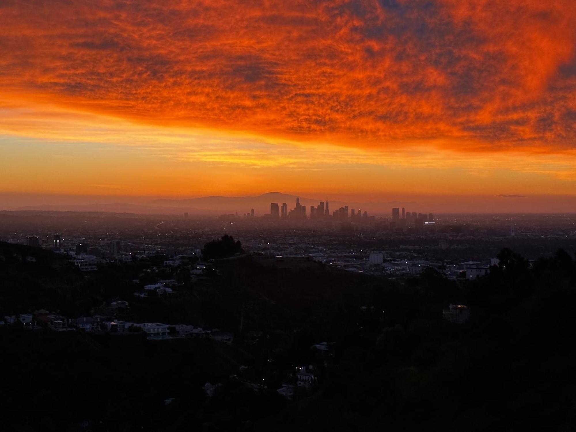 Hollywood Hills Jetliner Views At 1080 Hollywood Apartamento