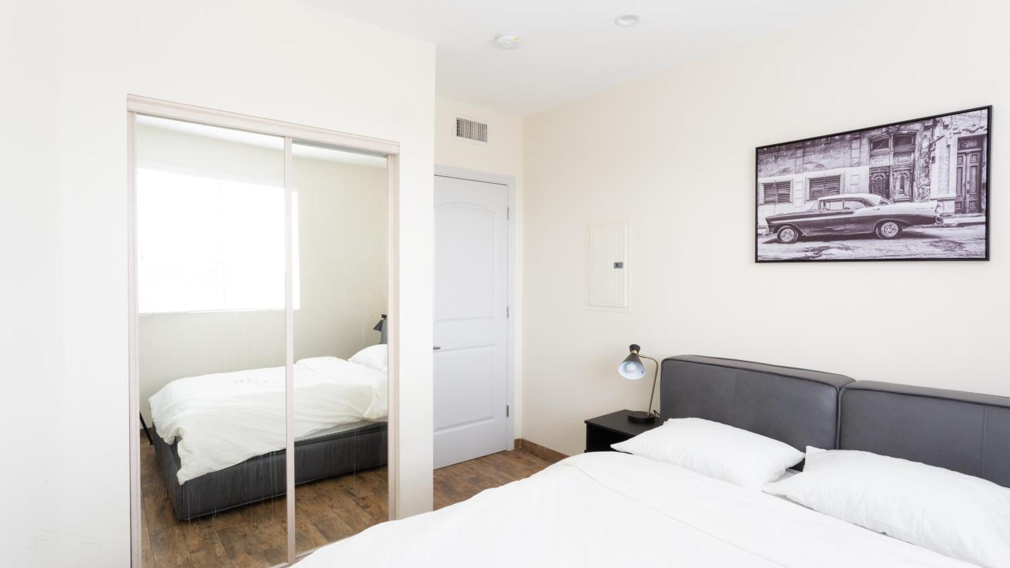 Aparthotel Three-bedroom Hollywood *