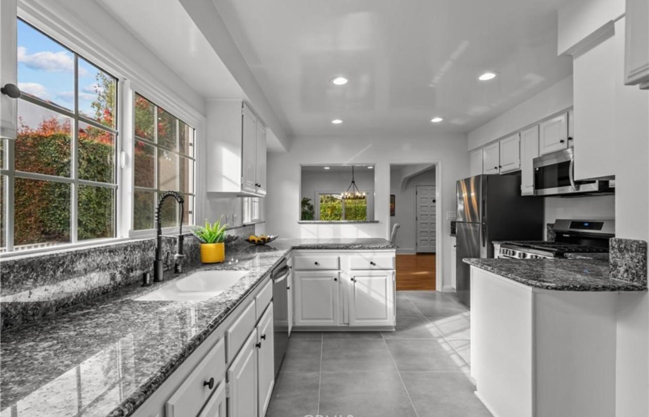 Modern 2-bedroom In Santa Moinca Area Close To Ucla * Los Angeles