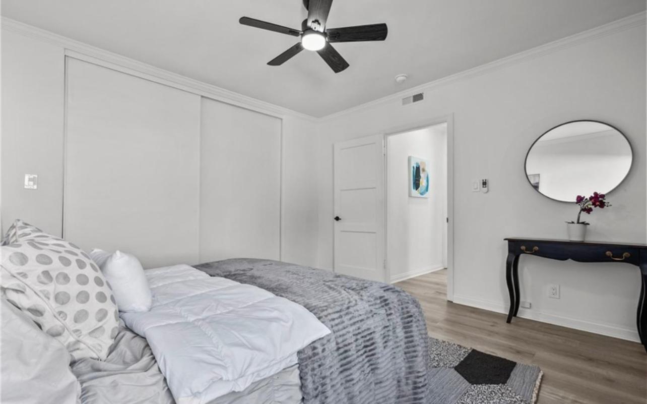 Modern 2-bedroom In Santa Moinca Area Close To Ucla Holiday home Los Angeles