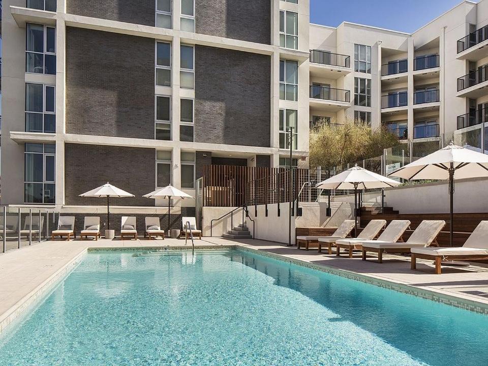 The Hollywood Haven * Los Angeles