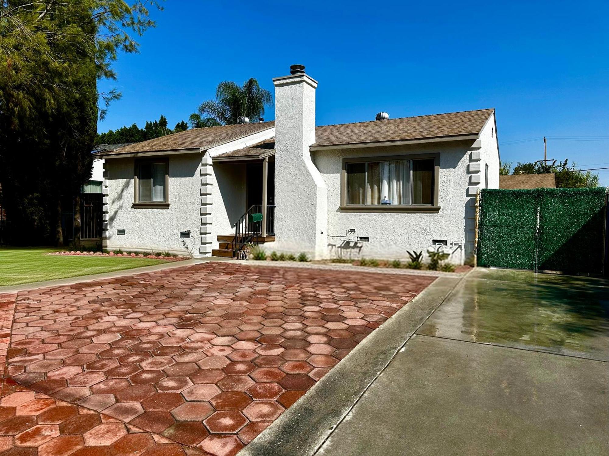 Newly Remodelled Angeles House With Access To Pool * Los Angeles