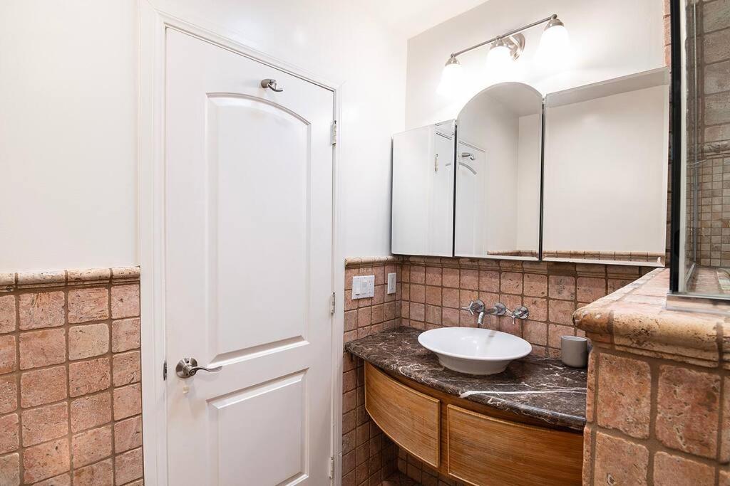 3-bedroom Sherman Oaks House Near Universal Los Angeles