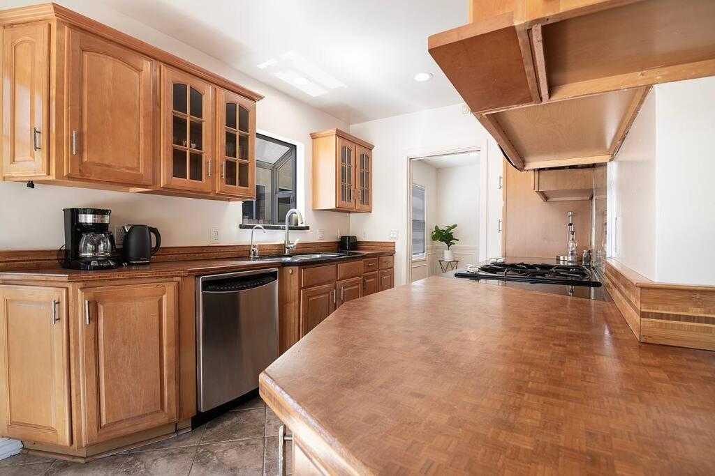 3-bedroom Sherman Oaks House Near Universal * Los Angeles