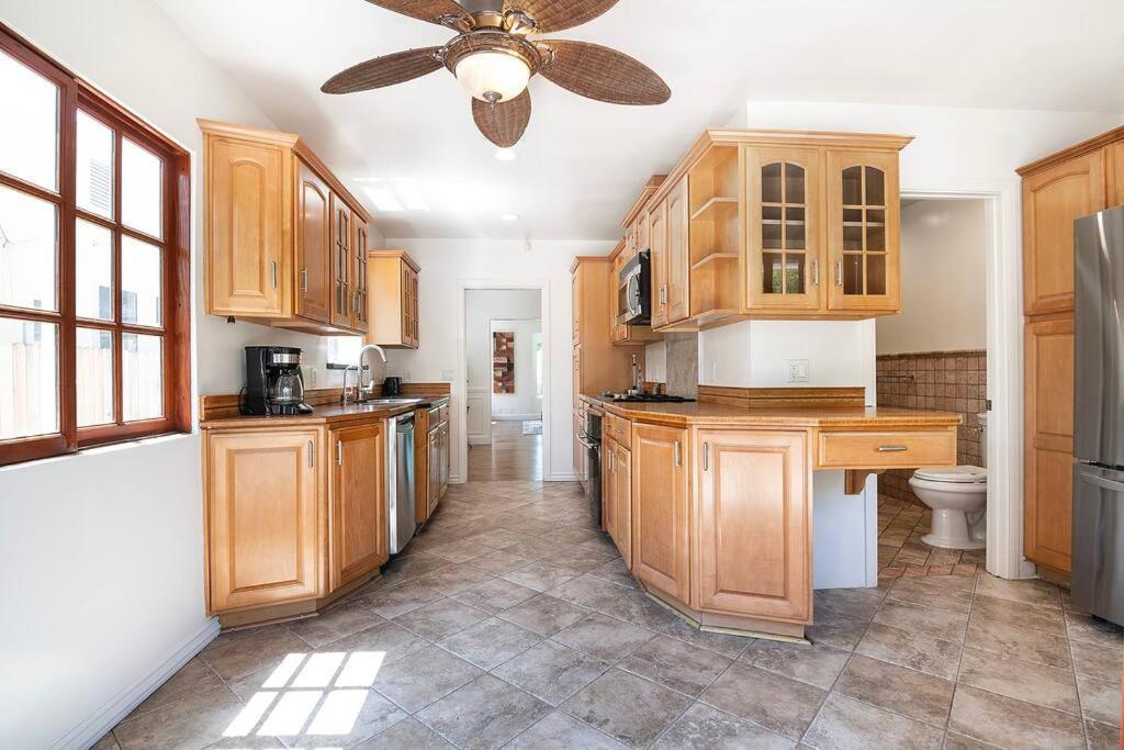 3-bedroom Sherman Oaks House Near Universal Holiday home