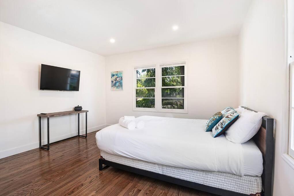 3-bedroom Sherman Oaks House Near Universal *