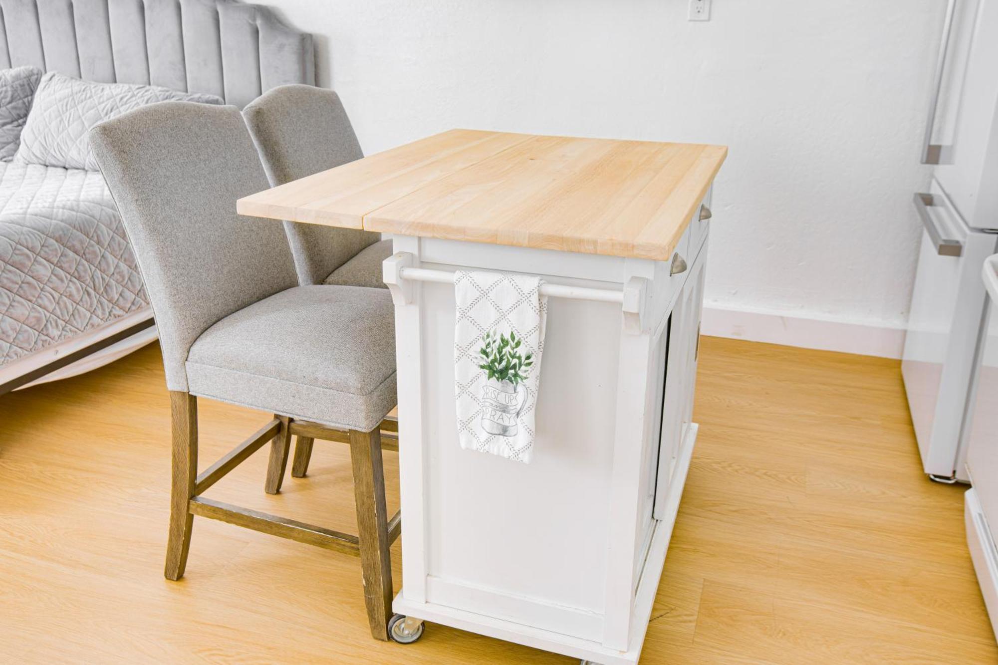 Cozy Private In Granada Hills Near Csun, Universal *