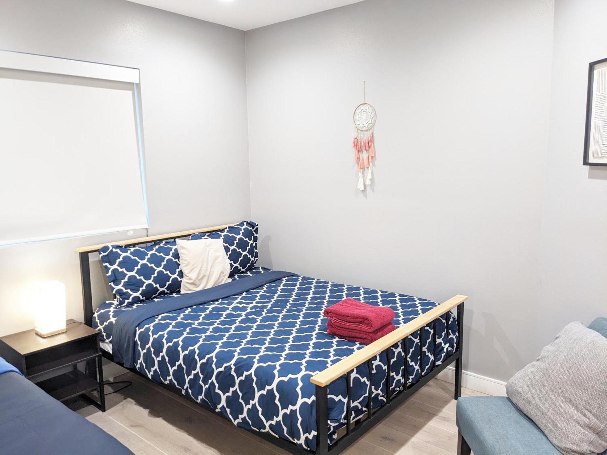Lucky Charm 4 Bedroom Mid-city Holiday home *