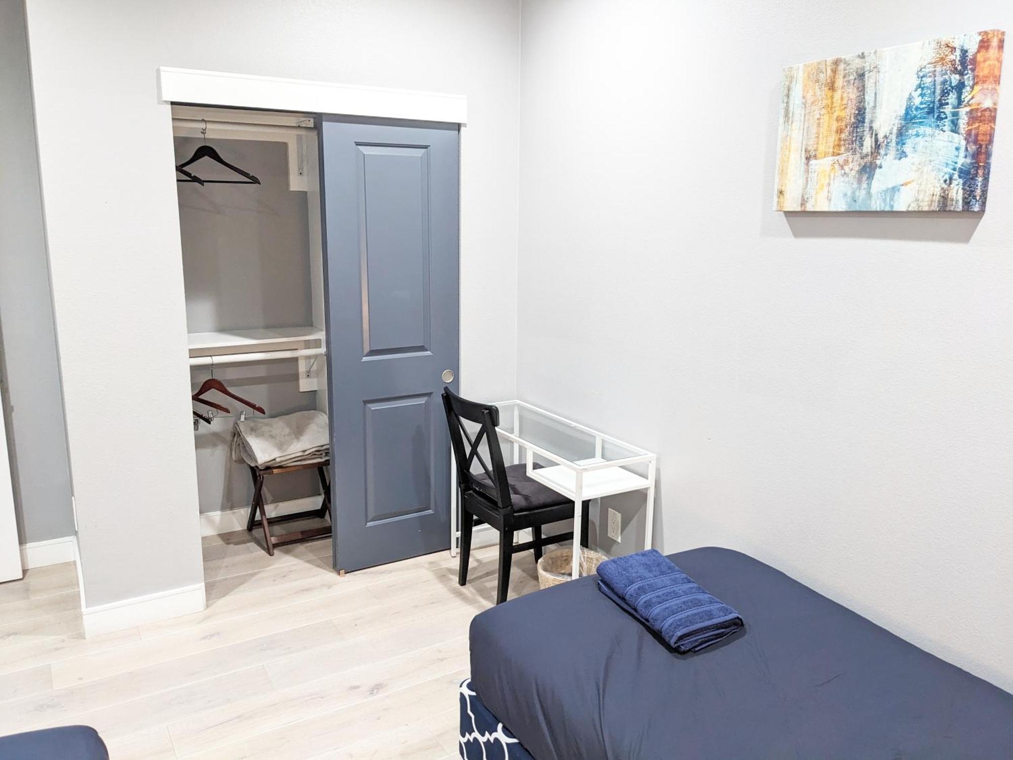 Lucky Charm 4 Bedroom Mid-city Holiday home *