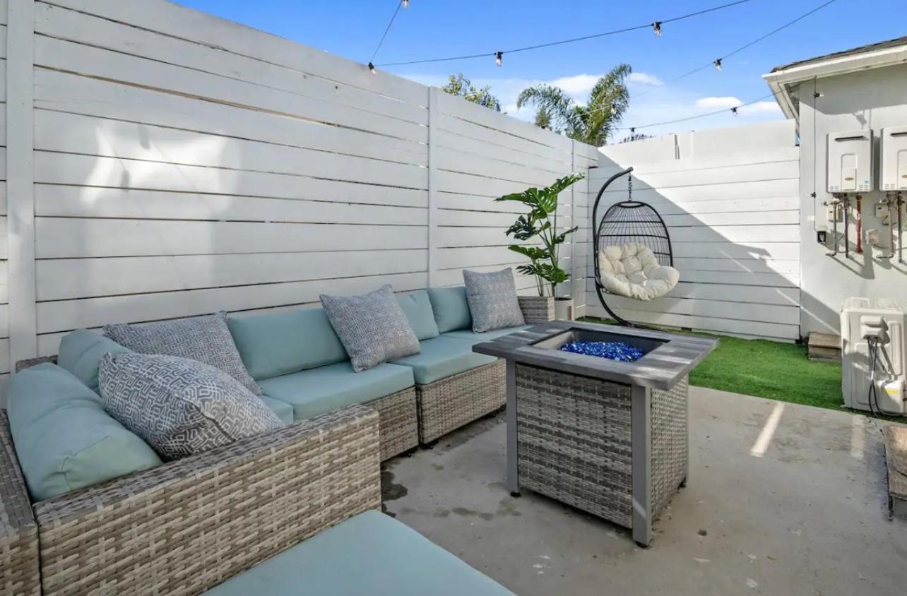 Luxury Mid With Firepit Los Angeles