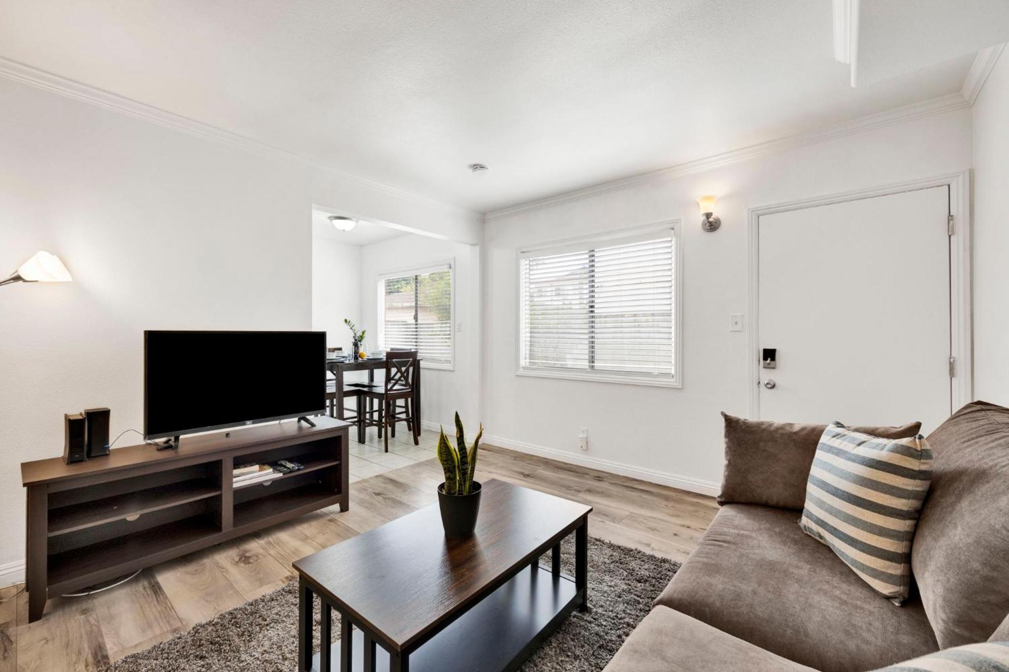 Apartment Cozy Elegant Oasis With Parking Los Angeles