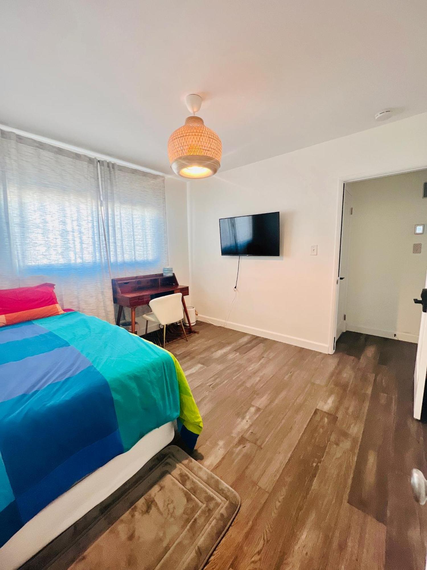 Party House Heaven Homestay Los Angeles