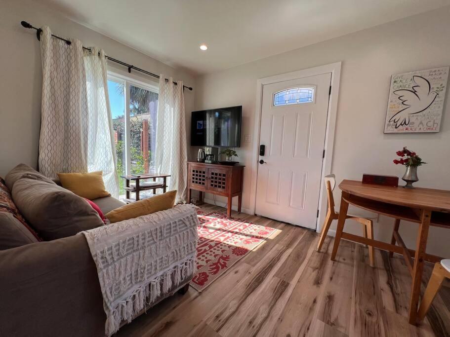 Apartment Lovely Little Close To Forum,sofi,lax *