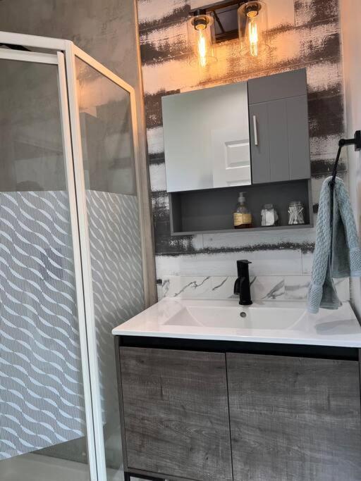 Lovely Little Close To Forum,sofi,lax Apartment Los Angeles