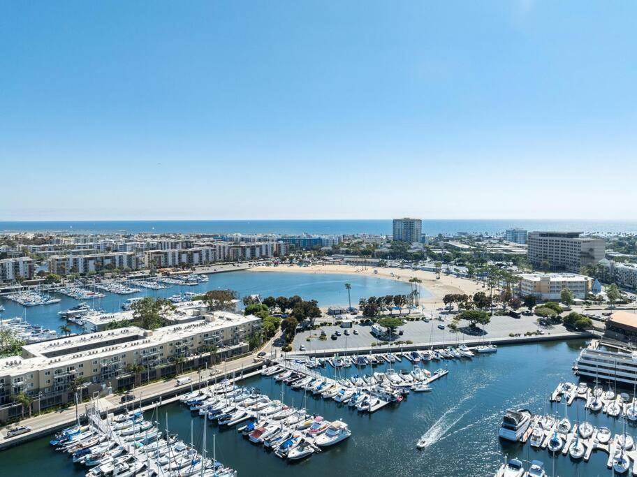 Peridot Palm - Marina Views 2br W Private Large Patio *