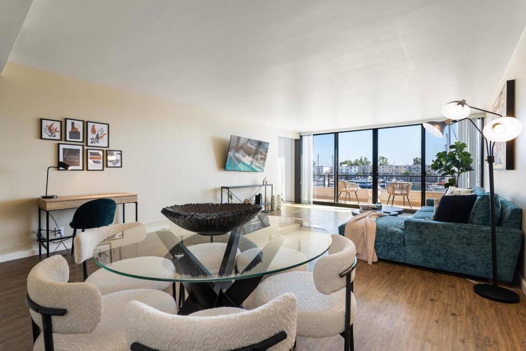 Peridot Palm - Marina Views 2br W Private Large Patio Apartment *