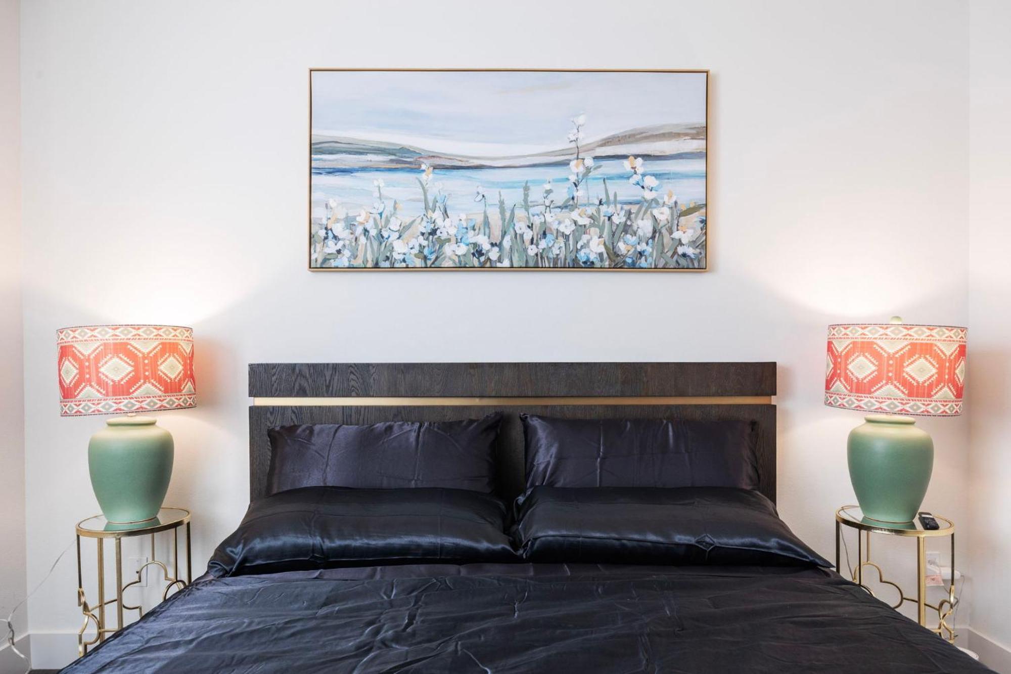 14 Santa Monica Gorgeous Apartment Los Angeles