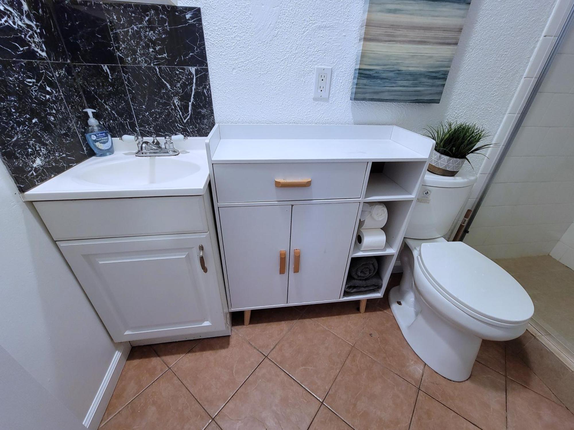 Beverlywood 2-bedroom - 5 Minutes To Rodeo Drive *