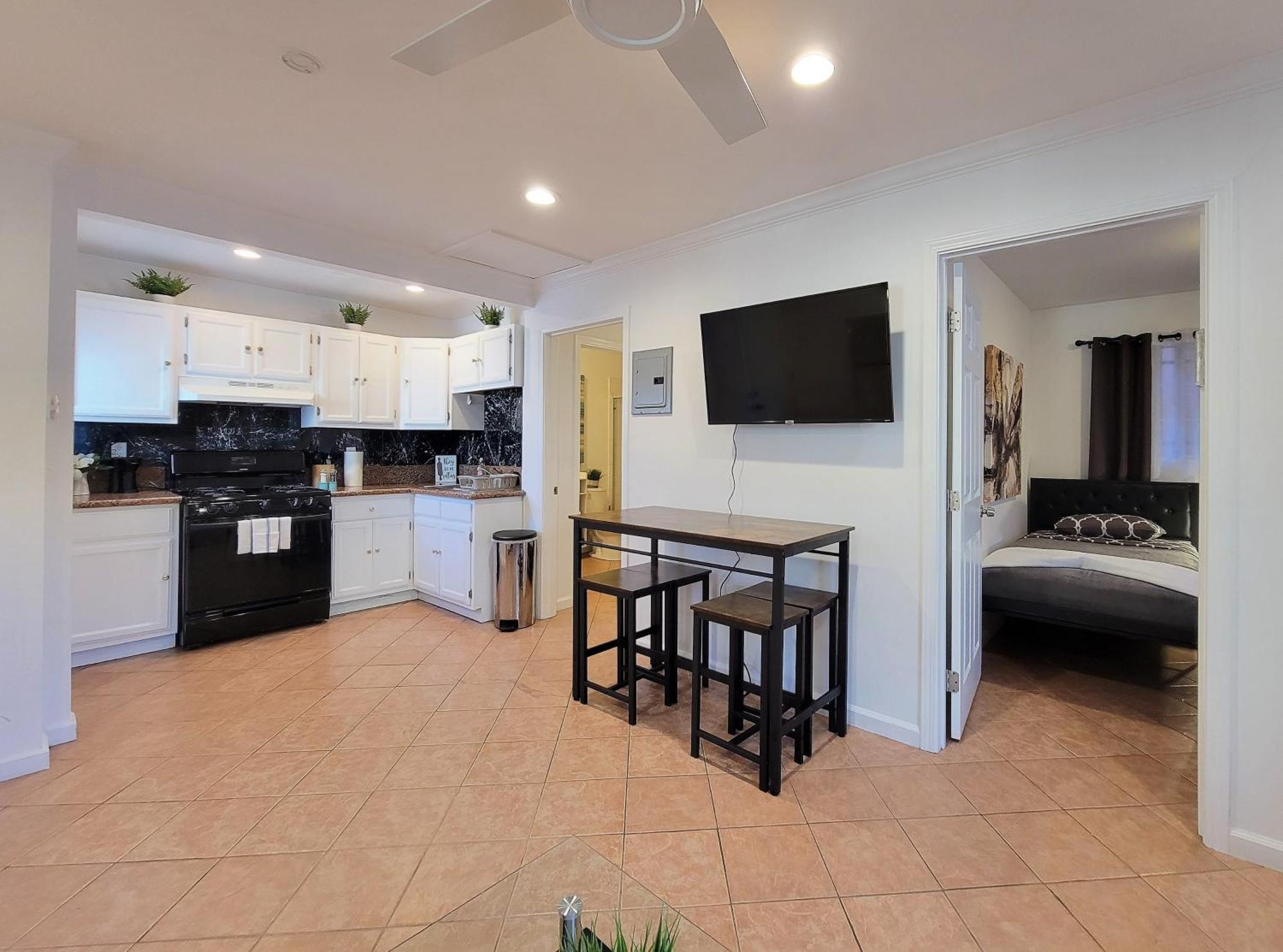 Beverlywood 2-bedroom - 5 Minutes To Rodeo Drive Apartamento Los Angeles