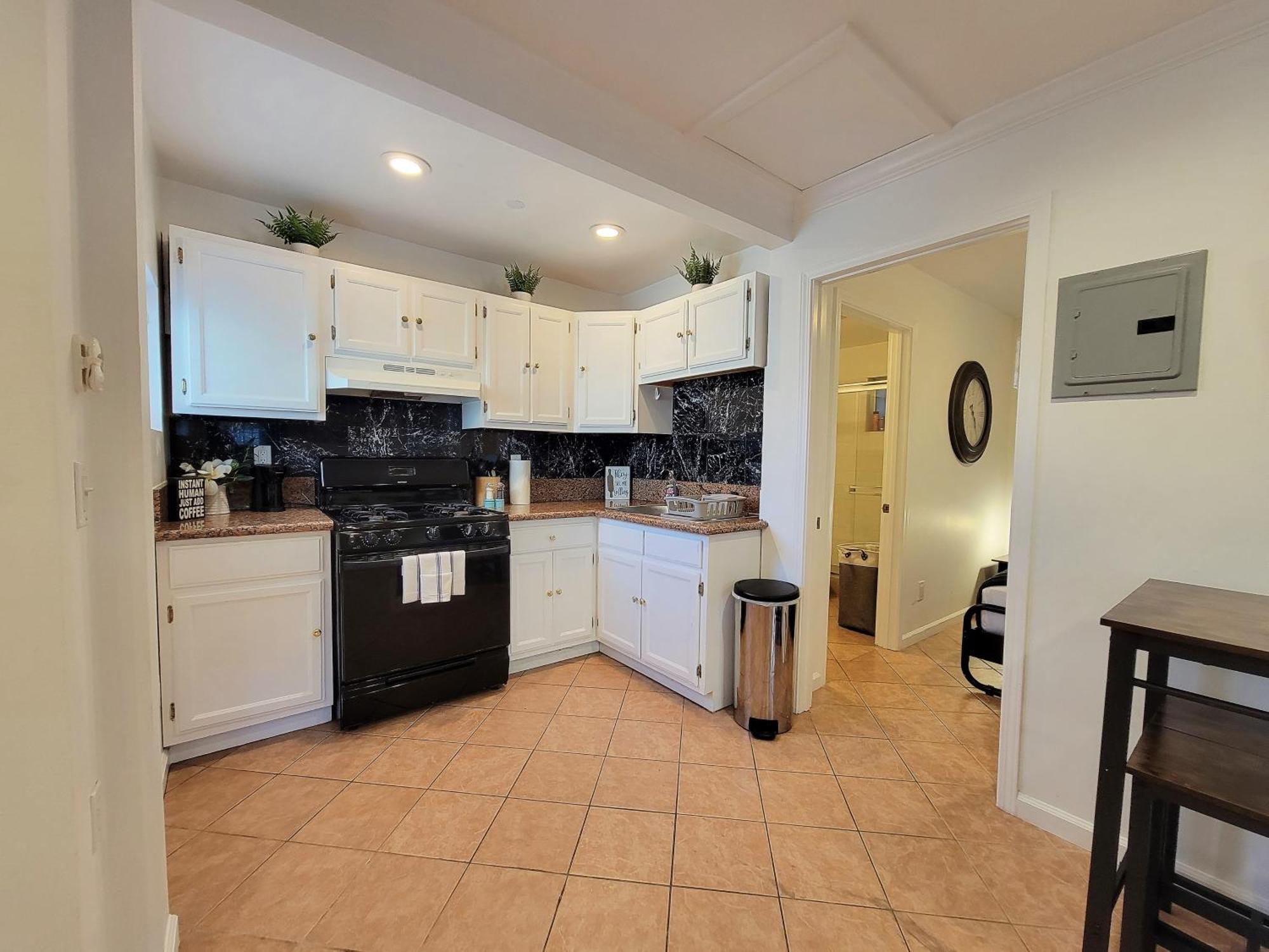 Beverlywood 2-bedroom - 5 Minutes To Rodeo Drive Apartamento