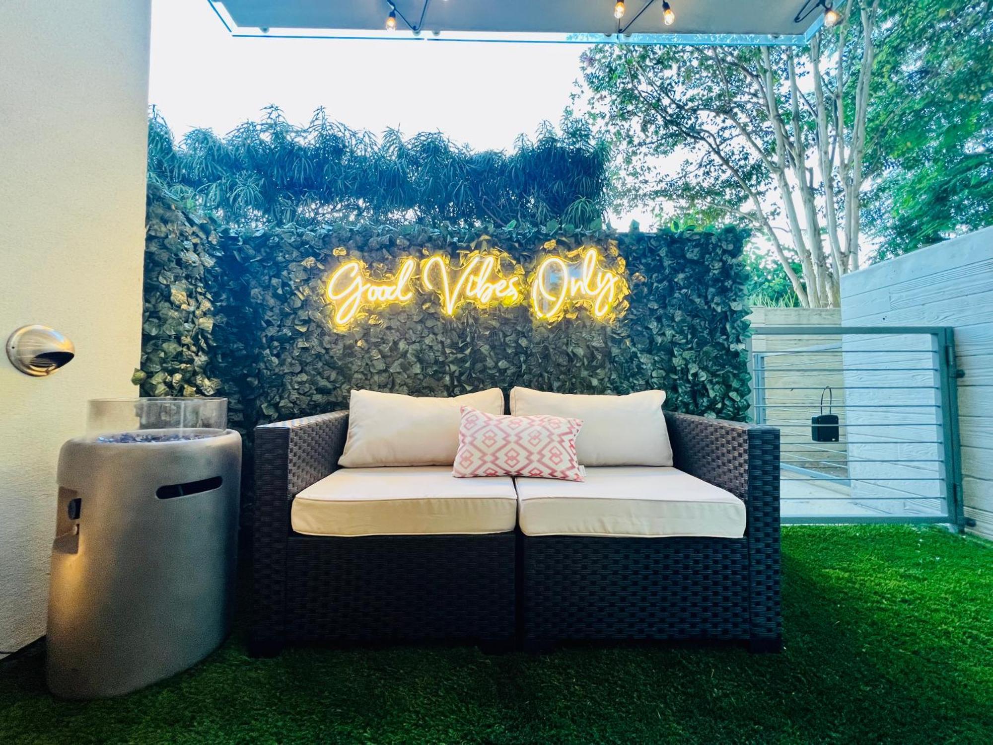 Aparthotel Luxury Open Bd W Pool, Parking, & Wd 133