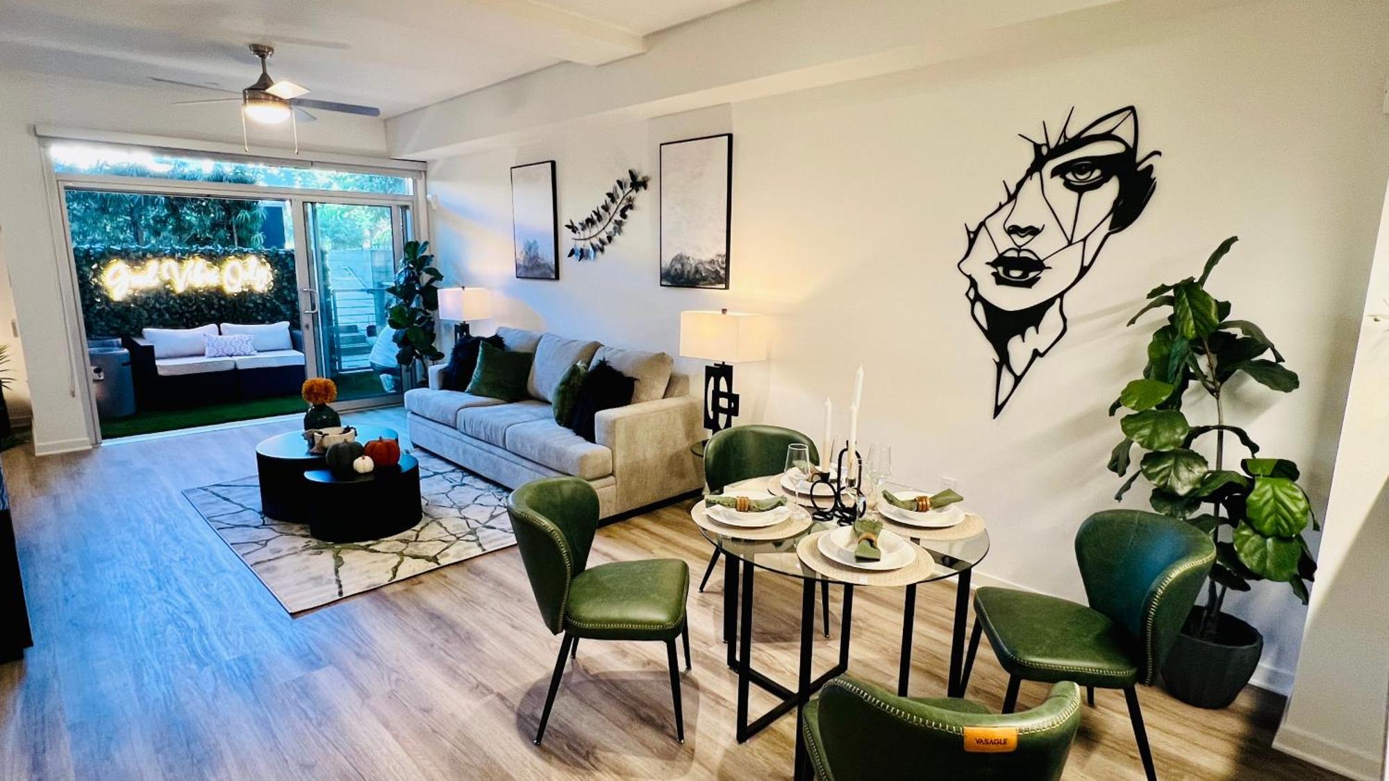 Luxury Open Bd W Pool, Parking, & Wd 133 * Los Angeles
