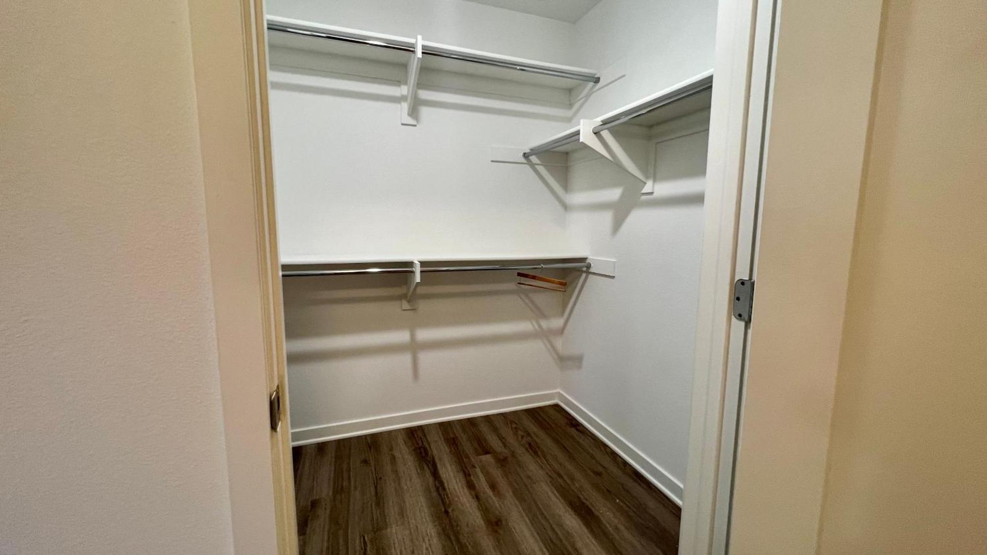 Luxury Open Bd W Pool, Parking, & Wd 133 Aparthotel