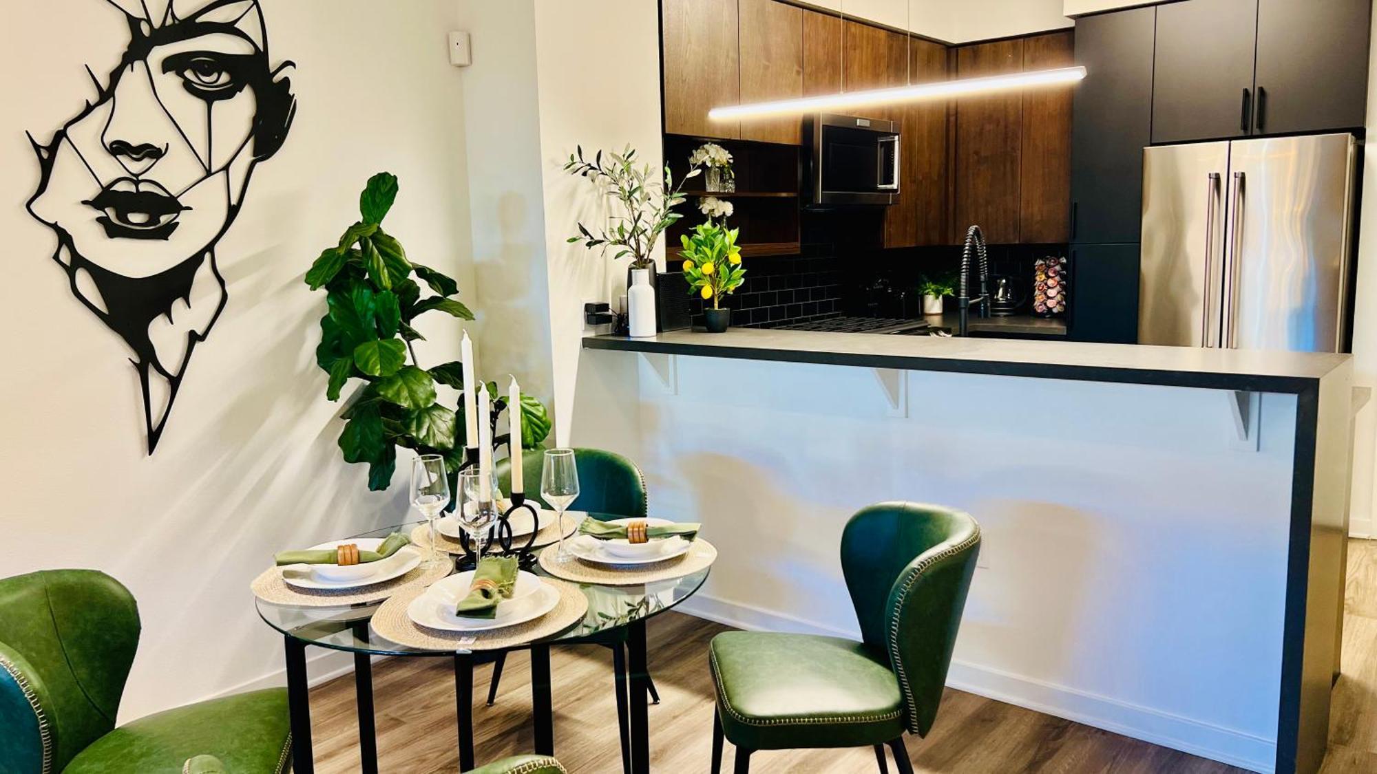 Luxury Open Bd W Pool, Parking, & Wd 133 Aparthotel *