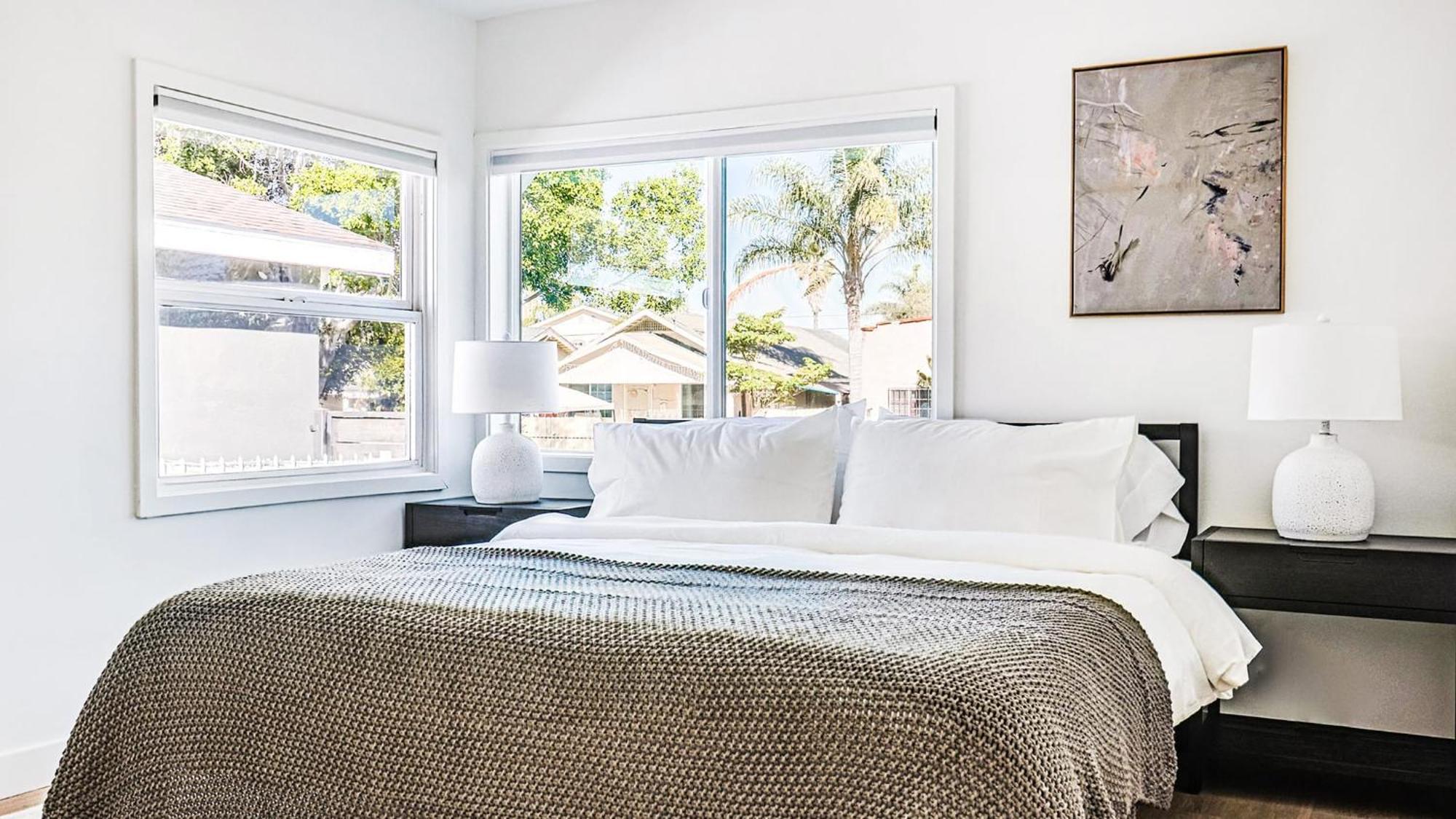 Renovated 5br Amazing Location Los Angeles