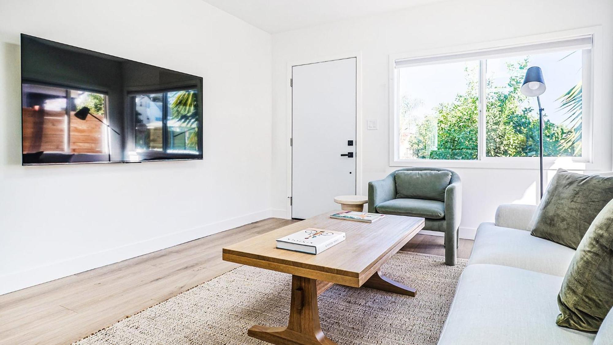 Renovated 5br Amazing Location