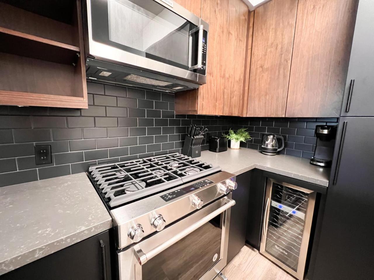 Aparthotel Luxury Open Bd W Pool, Parking, & Wd 133 Los Angeles