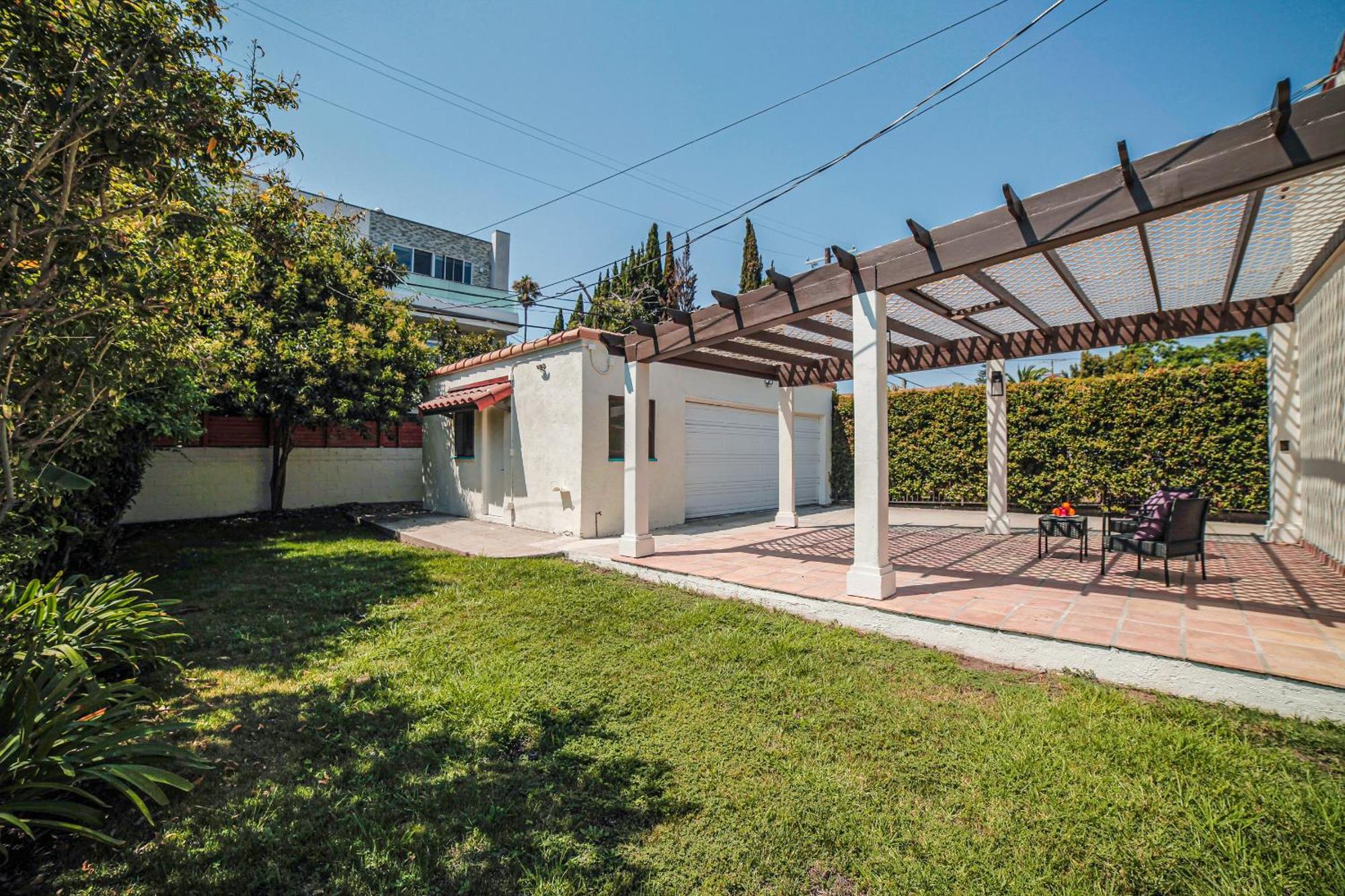 Chic Staylish 2-bedroom 1-bathroom By Santa Monica & Ucla Area Holiday home